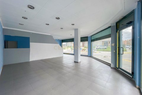 Liikekiinteistö myytävänä Tordera, Barcelona, Espanja , 105 m2 No. 186359 - kuva 4