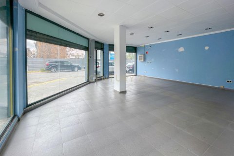 Liikekiinteistö myytävänä Tordera, Barcelona, Espanja , 105 m2 No. 186359 - kuva 3