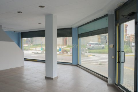 Liikekiinteistö myytävänä Tordera, Barcelona, Espanja , 105 m2 No. 186359 - kuva 5