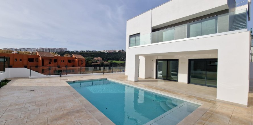 Villa Manilva, Malaga, Spain 4 bedrooms, 184 sq.m. No. 136154