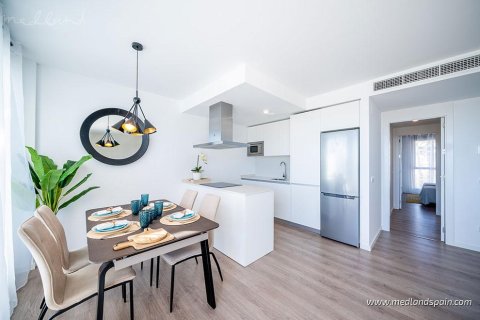 Apartment for sale Estepona, Malaga, Spain 2 bedrooms, 74 sq.m. No. 132907 - photo 9