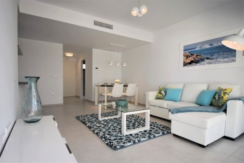Apartamento en venta en Villamartin, Alicante, España 2 dormitorios, 92 m2 No. 144878 - foto 2