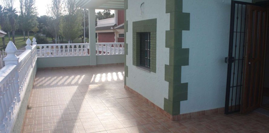 Сasa en Torrevieja, Alicante, España 3 dormitorios, 319 m2 No. 175437
