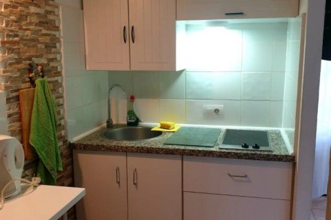 Huoneisto myytävänä Los Cristianos, Tenerife, Espanja, 1 makuuhuone, 48 m2 No. 194471 - kuva 12
