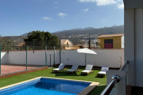 Villa à vendre à Playa Paraiso, Tenerife, Espagne, 4 chambres, 220 m2 No. 194467 - photo 3