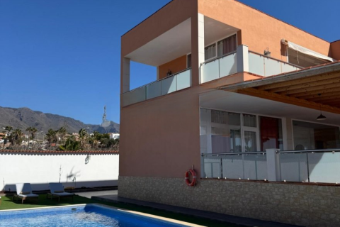 Villa à vendre à Playa Paraiso, Tenerife, Espagne, 4 chambres, 220 m2 No. 194467 - photo 2