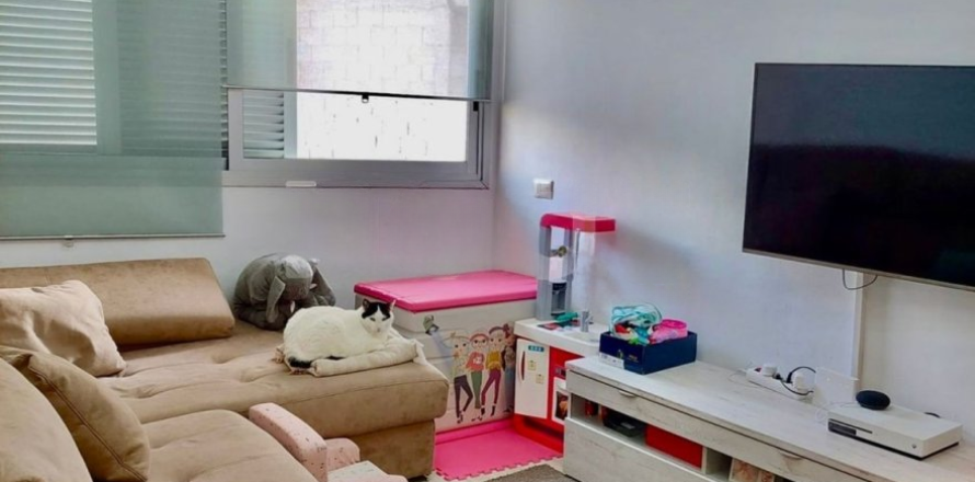 Appartamento a Tenerife, Spagna 2 camere da letto, 70 mq. N° 194468