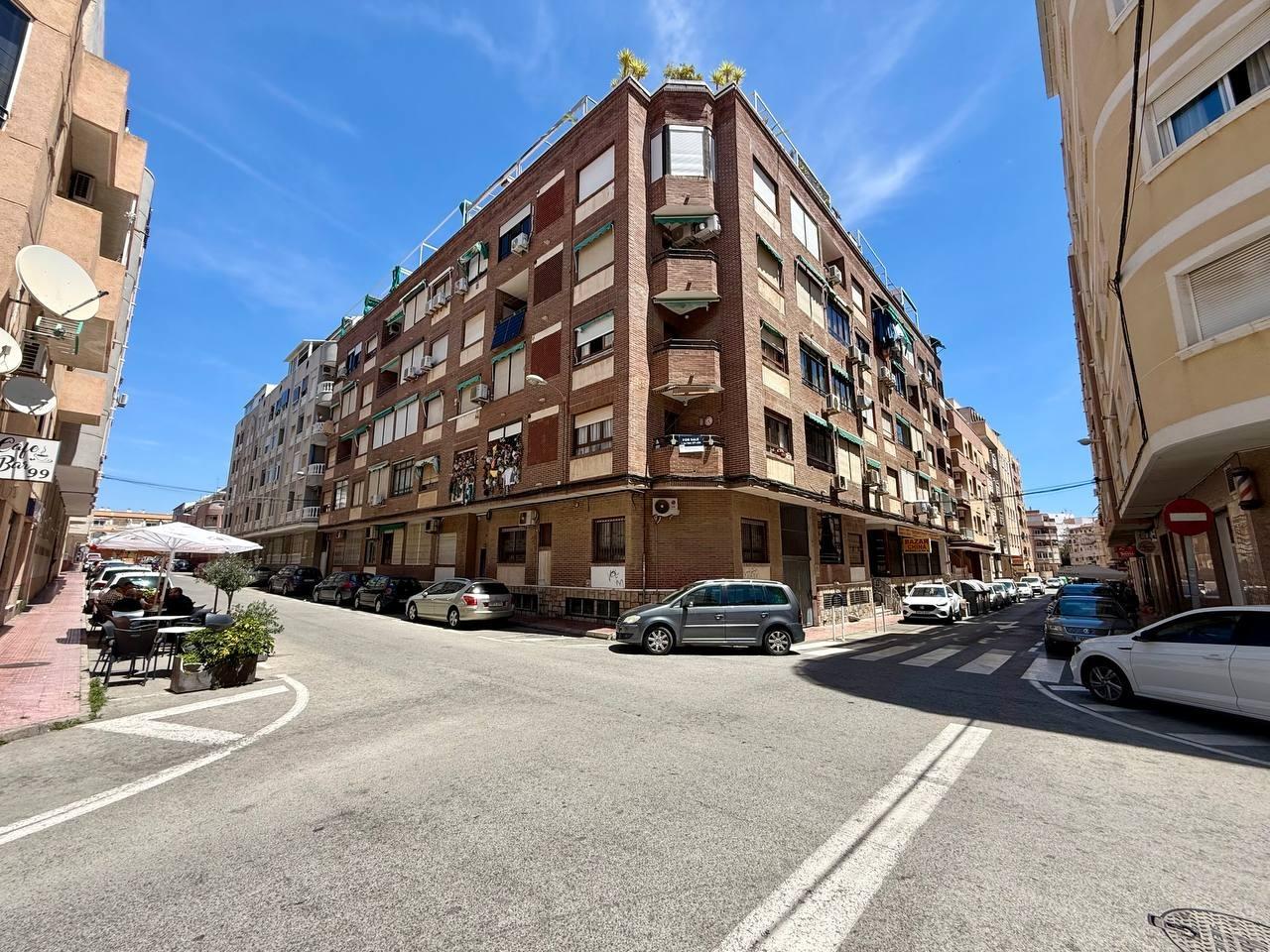 Wohnung in Torrevieja, Alicante, Spanien 2 Schlafzimmer, 74 m2 Nr. 183025