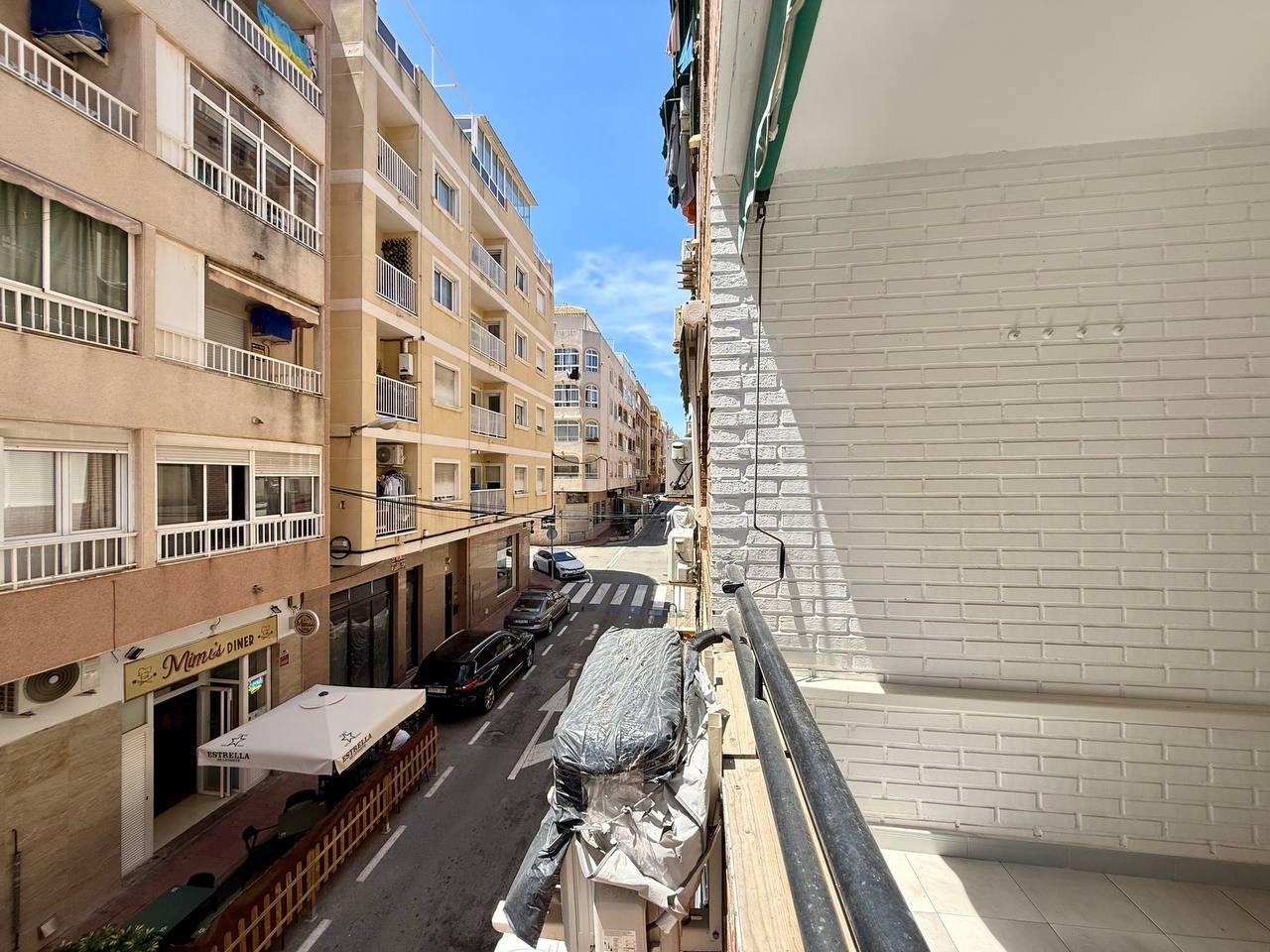 Wohnung in Torrevieja, Alicante, Spanien 2 Schlafzimmer, 74 m2 Nr. 183025