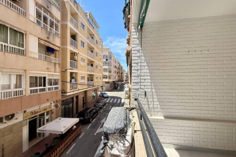 Lägenhet till salu i Torrevieja, Alicante, Spanien 2 sovrum, 74 kvm. Nr. 183025 - foto 18