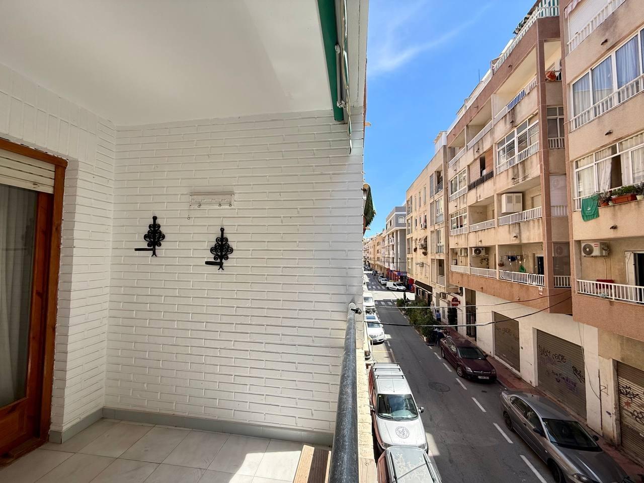 Wohnung in Torrevieja, Alicante, Spanien 2 Schlafzimmer, 74 m2 Nr. 183025
