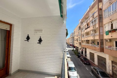 Lägenhet till salu i Torrevieja, Alicante, Spanien 2 sovrum, 74 kvm. Nr. 183025 - foto 16