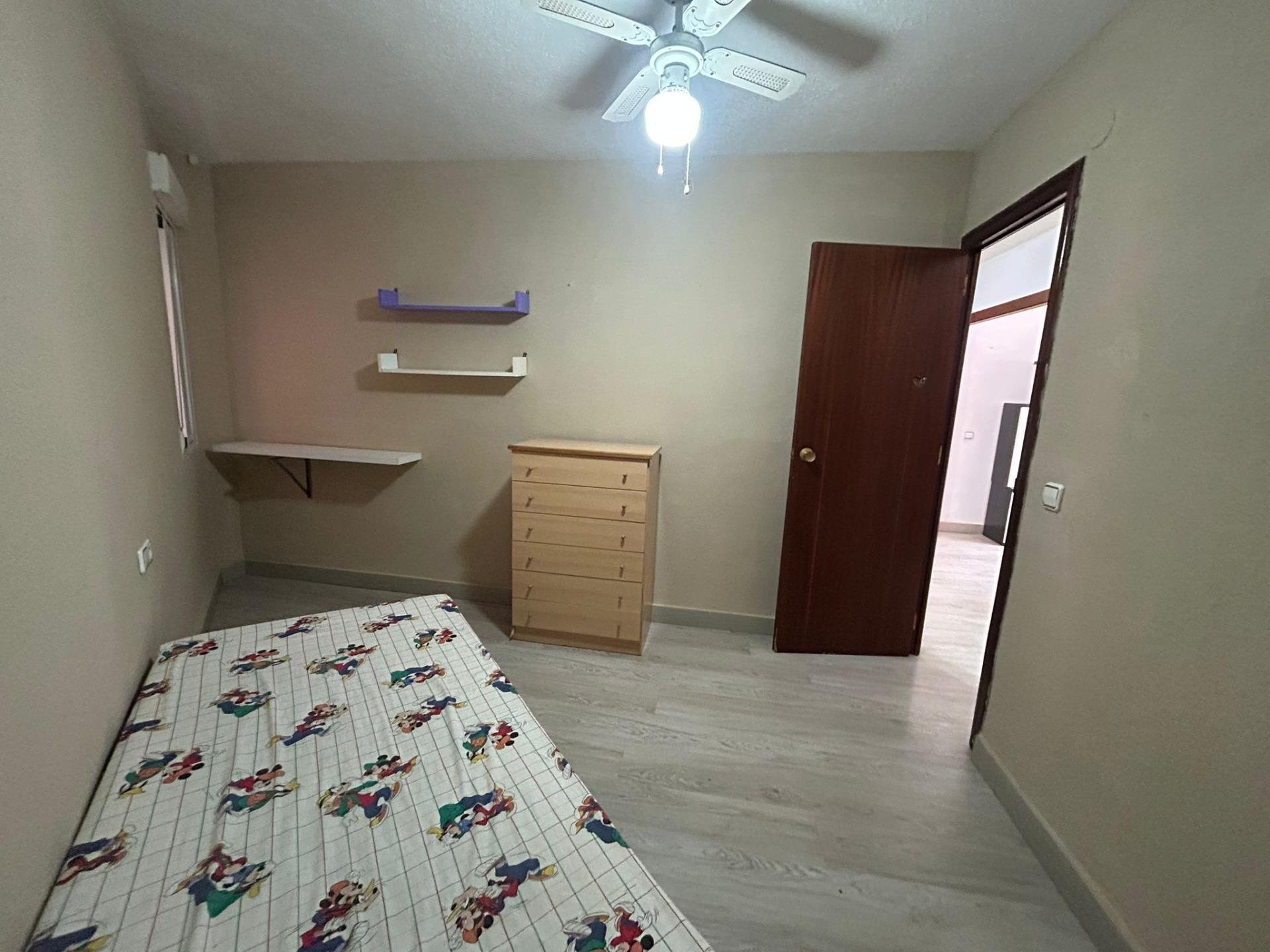 Wohnung in Torrevieja, Alicante, Spanien 1 Schlafzimmer, 70 m2 Nr. 183028
