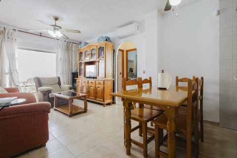 Takvåning till salu i Torrevieja, Alicante, Spanien 70 kvm. Nr. 183024 - foto 7