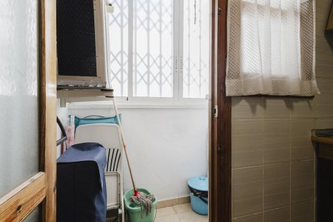 Takvåning till salu i Torrevieja, Alicante, Spanien 70 kvm. Nr. 183024 - foto 18