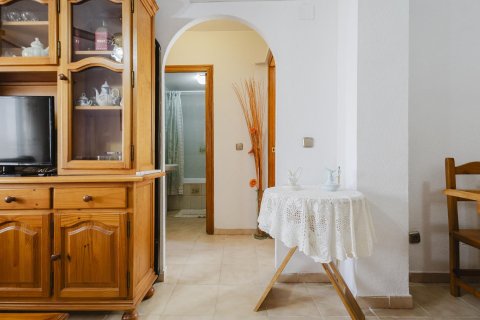 Takvåning till salu i Torrevieja, Alicante, Spanien 70 kvm. Nr. 183024 - foto 9