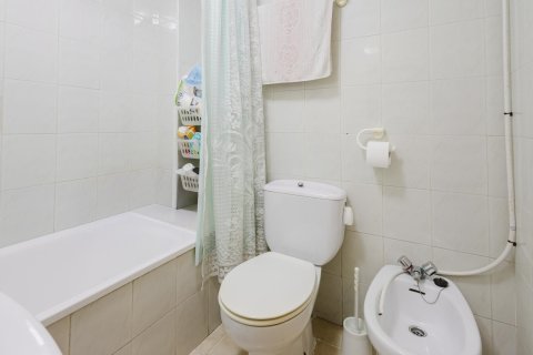 Takvåning till salu i Torrevieja, Alicante, Spanien 70 kvm. Nr. 183024 - foto 28