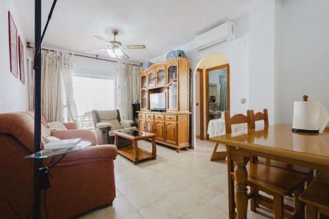 Takvåning till salu i Torrevieja, Alicante, Spanien 70 kvm. Nr. 183024 - foto 3