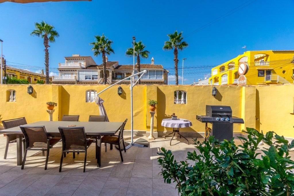Bungalow w Torrevieja, Alicante, Hiszpania 1 sypialnia, 33 mkw. nr 183026