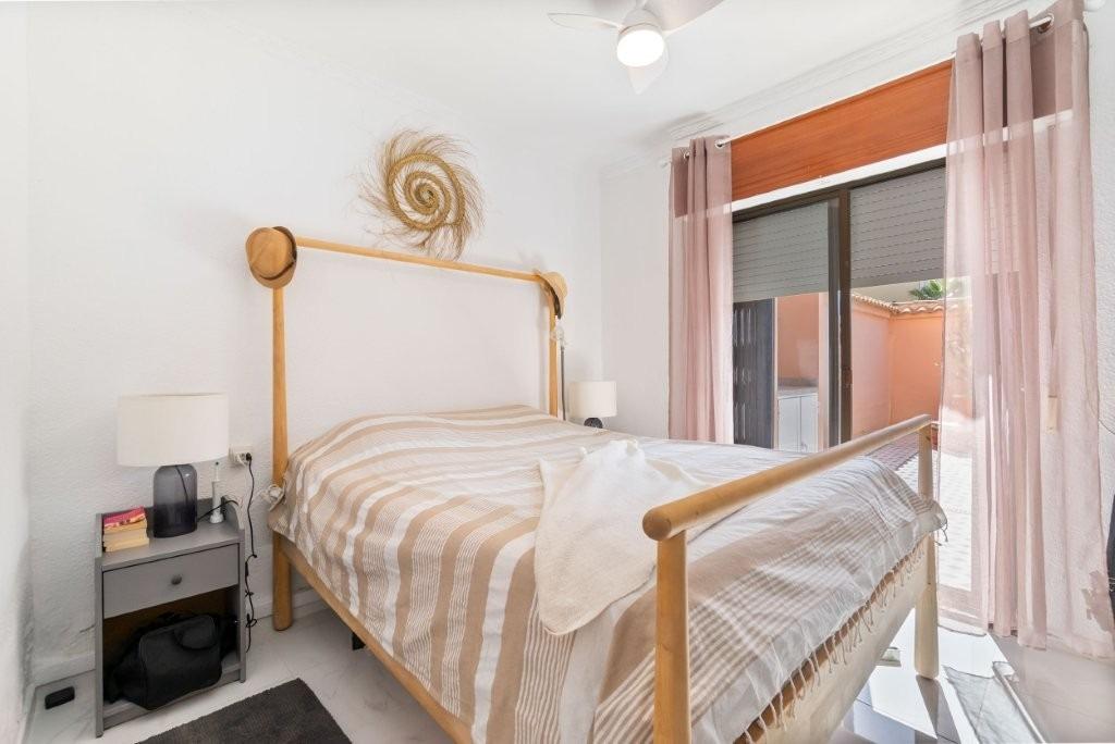 Bungalow w Torrevieja, Alicante, Hiszpania 1 sypialnia, 33 mkw. nr 183026