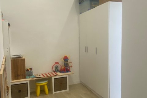 Продажа квартиры в Л'Оспиталет-де-Льобрегат, Барселона, Испания 3 спальни, 68м2 №187894 - фото 16