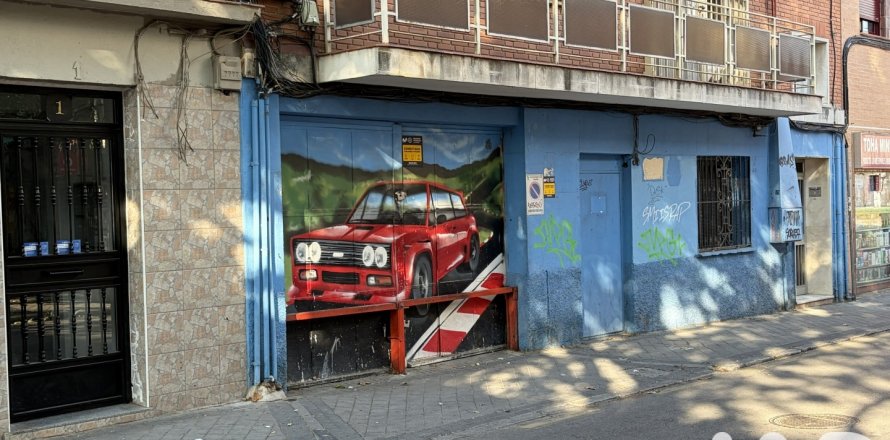 Propiedad comercial en Madrid, España 276 m2 No. 187890