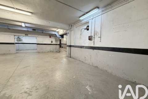 Propiedad comercial en venta en Madrid, España 276 m2 No. 187890 - foto 26