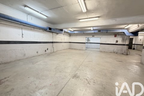 Propiedad comercial en venta en Madrid, España 276 m2 No. 187890 - foto 25