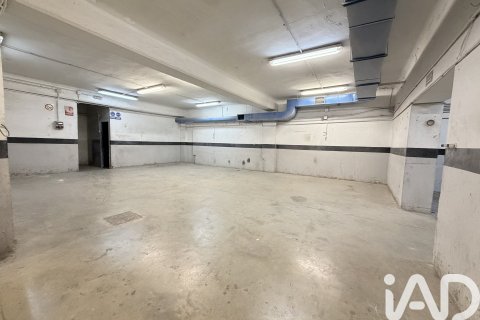 Propiedad comercial en venta en Madrid, España 276 m2 No. 187890 - foto 10