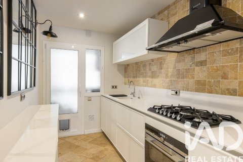 Apartament w Vilanova i la Geltru, Barcelona, Hiszpania 3 sypialnie, 150 mkw. nr 172971 – zdjęcie 9