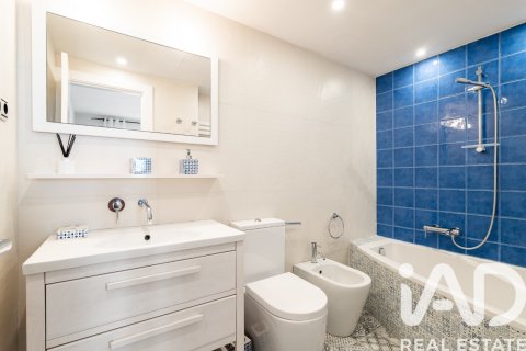 Apartament w Vilanova i la Geltru, Barcelona, Hiszpania 3 sypialnie, 150 mkw. nr 172971 – zdjęcie 16
