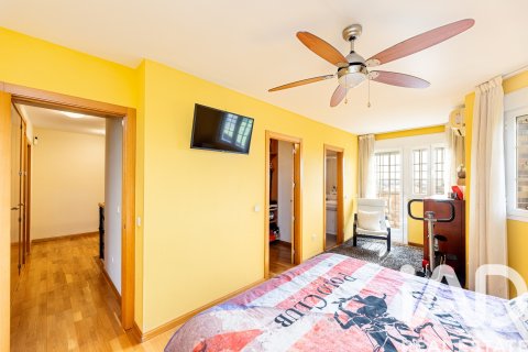 Apartament w Colmenarejo, Madrid, Hiszpania 4 sypialnie, 239 mkw. nr 172968 – zdjęcie 20