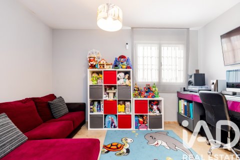 Apartament w Colmenarejo, Madrid, Hiszpania 4 sypialnie, 239 mkw. nr 172968 – zdjęcie 18