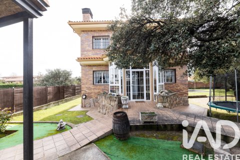 Apartament w Colmenarejo, Madrid, Hiszpania 4 sypialnie, 239 mkw. nr 172968 – zdjęcie 10