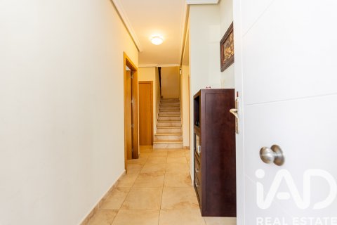 Apartament w Colmenarejo, Madrid, Hiszpania 4 sypialnie, 239 mkw. nr 172968 – zdjęcie 9
