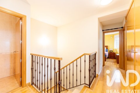 Apartament w Colmenarejo, Madrid, Hiszpania 4 sypialnie, 239 mkw. nr 172968 – zdjęcie 22