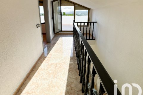 Dom w El Vendrell, Tarragona, Hiszpania 6 sypialni, 466 mkw. nr 153094 – zdjęcie 25