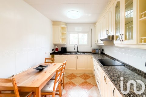 Dom w El Vendrell, Tarragona, Hiszpania 6 sypialni, 466 mkw. nr 153094 – zdjęcie 11