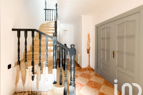 Dom w El Vendrell, Tarragona, Hiszpania 6 sypialni, 466 mkw. nr 153094 – zdjęcie 8