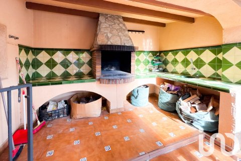 Dom w El Vendrell, Tarragona, Hiszpania 6 sypialni, 466 mkw. nr 153094 – zdjęcie 13