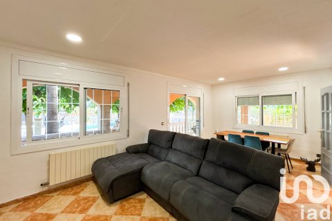 Dom w El Vendrell, Tarragona, Hiszpania 6 sypialni, 466 mkw. nr 153094 – zdjęcie 10