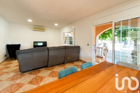 Dom w El Vendrell, Tarragona, Hiszpania 6 sypialni, 466 mkw. nr 153094 – zdjęcie 9