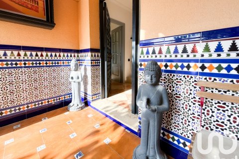 Dom w El Vendrell, Tarragona, Hiszpania 6 sypialni, 466 mkw. nr 153094 – zdjęcie 7