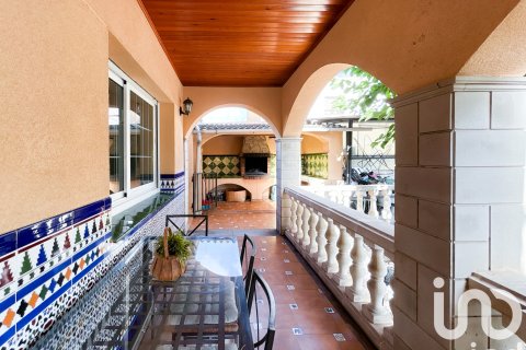 Dom w El Vendrell, Tarragona, Hiszpania 6 sypialni, 466 mkw. nr 153094 – zdjęcie 6