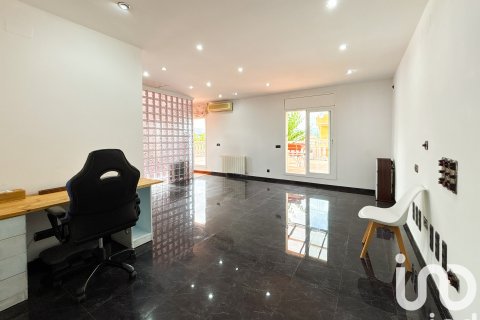 Dom w El Vendrell, Tarragona, Hiszpania 6 sypialni, 466 mkw. nr 153094 – zdjęcie 15