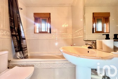 Сasa en venta en Vinaros, Castellón, España 5 dormitorios, 133 m2 No. 153088 - foto 24