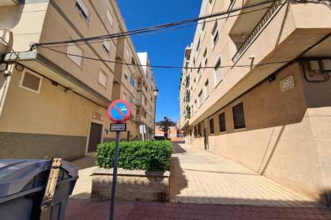 Wohnung zum Verkauf in Guardamar del Segura, Alicante, Spanien 3 Schlafzimmer, 120 m2 Nr. 183615 - Foto 17