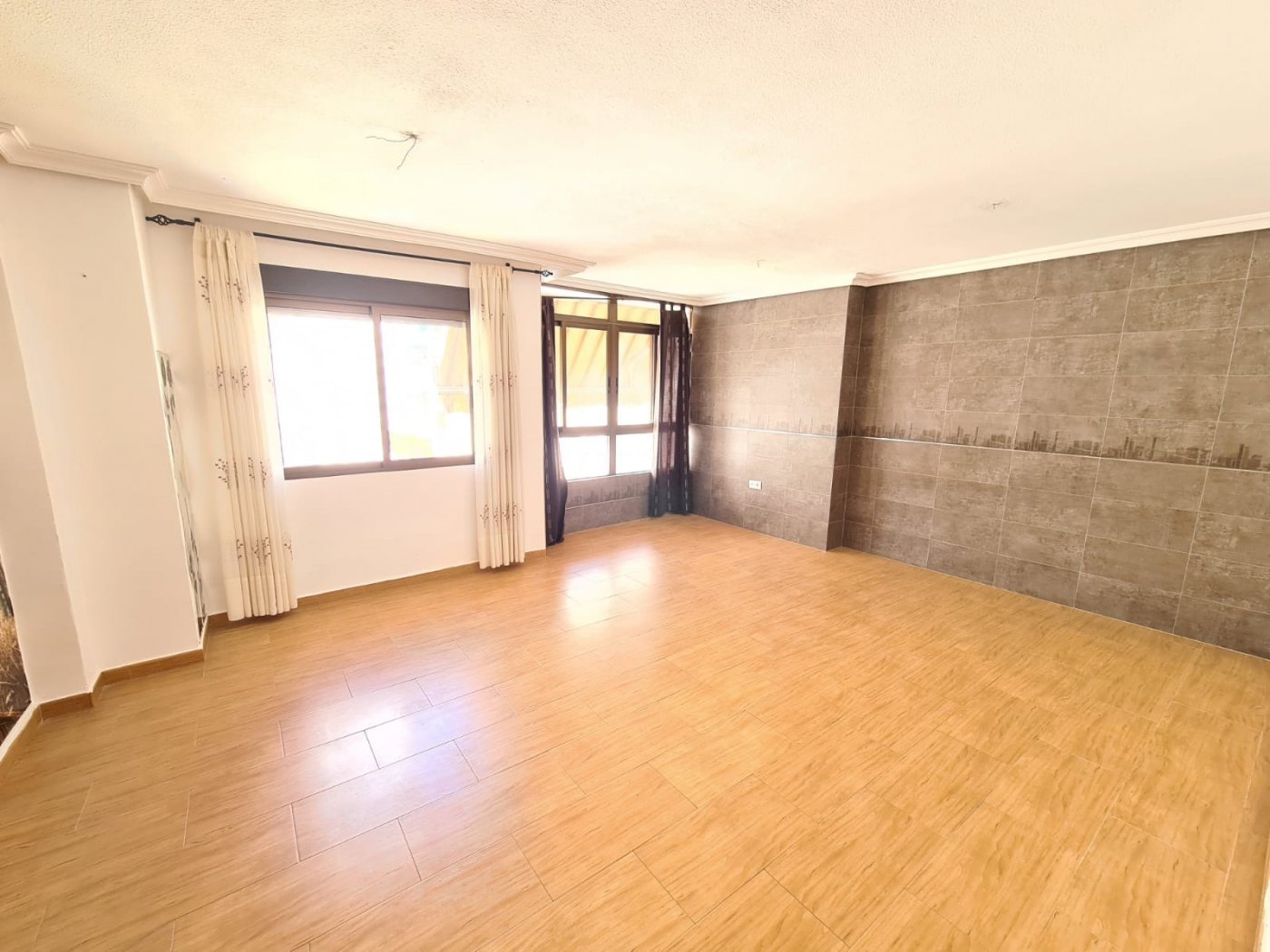 Wohnung in Guardamar del Segura, Alicante, Spanien 3 Schlafzimmer, 120 m2 Nr. 183615