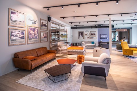 Commercial property à L'Eixample, Barcelona, Espagne 432 m2 No. 166287