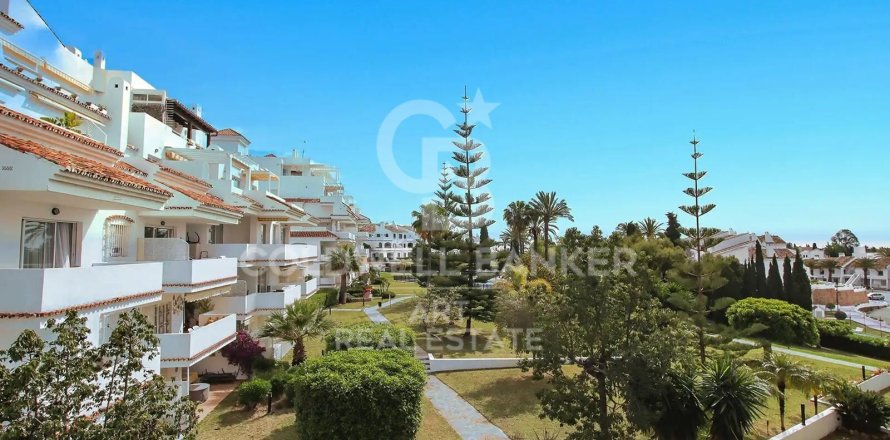 Квартира в Марбелья, Малага, Испания 2 спальни, 107м2 №158103